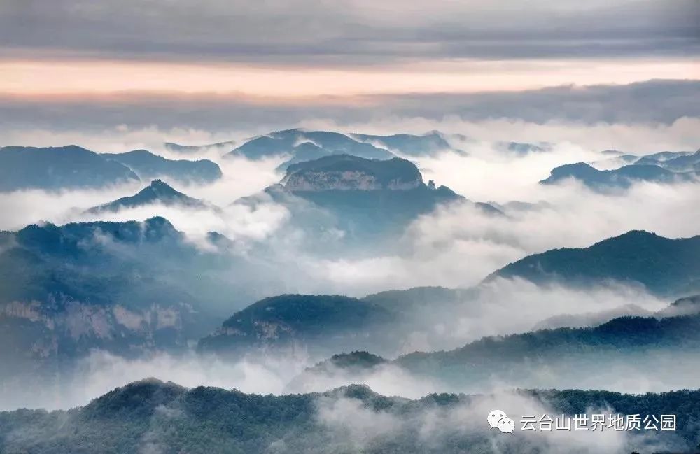 “上帝视角”看云海！云台山满足你的幻想