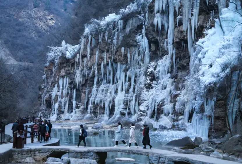 赋为爱 雪为景 花为媒——《云台山赋》雅诵响遏燕京青云！