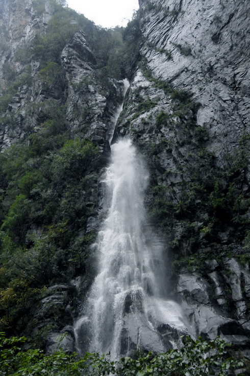 Shennv Waterfall